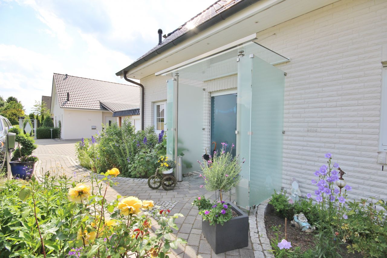 Moderne Architektur trifft Natur Moderne Architektur trifft Natur